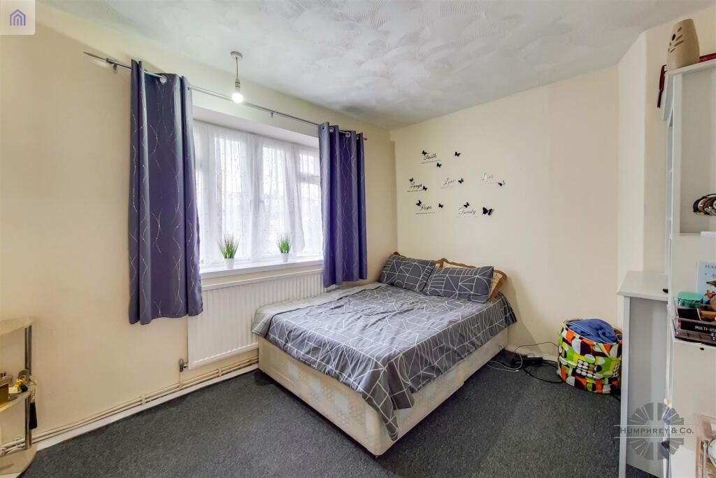 9_Bedroom 2-0.jpg