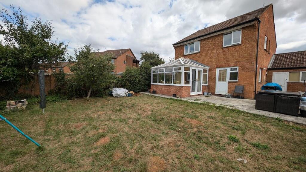 3 Mountbatten rear garden 2.jpg