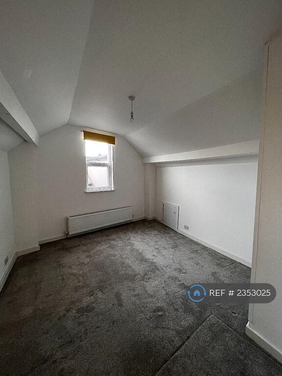 3rd Floor Double Bedroom