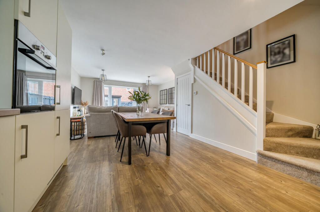 1371459-20-68ff6f...