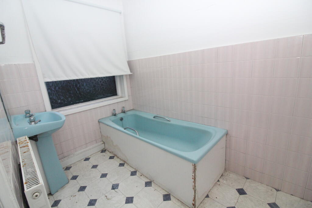 Bathroom T202512031641.jpg