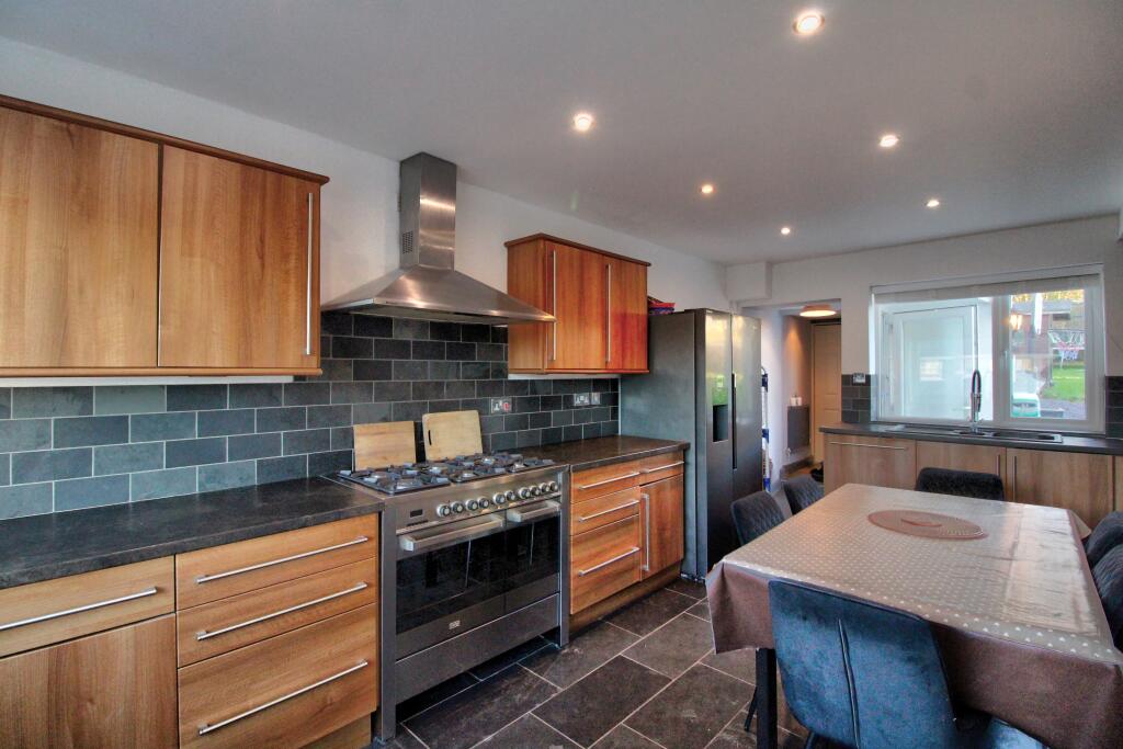 IMG_7214_5_6_Interior 4