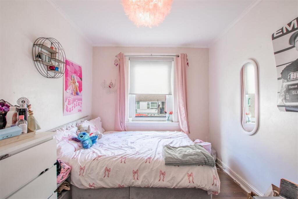 bedroom.three-1.jpg