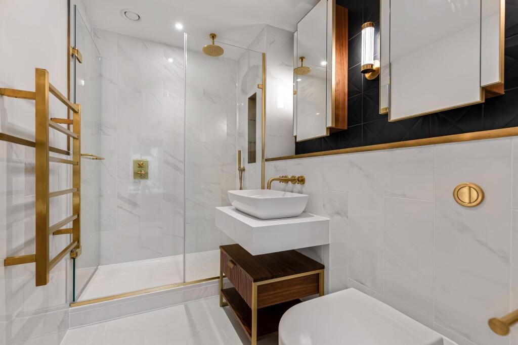 Ensuite - Shower