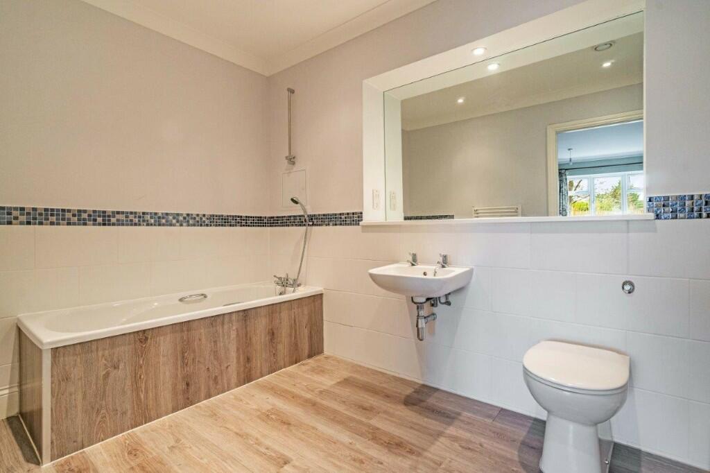 Ensuite bathroom