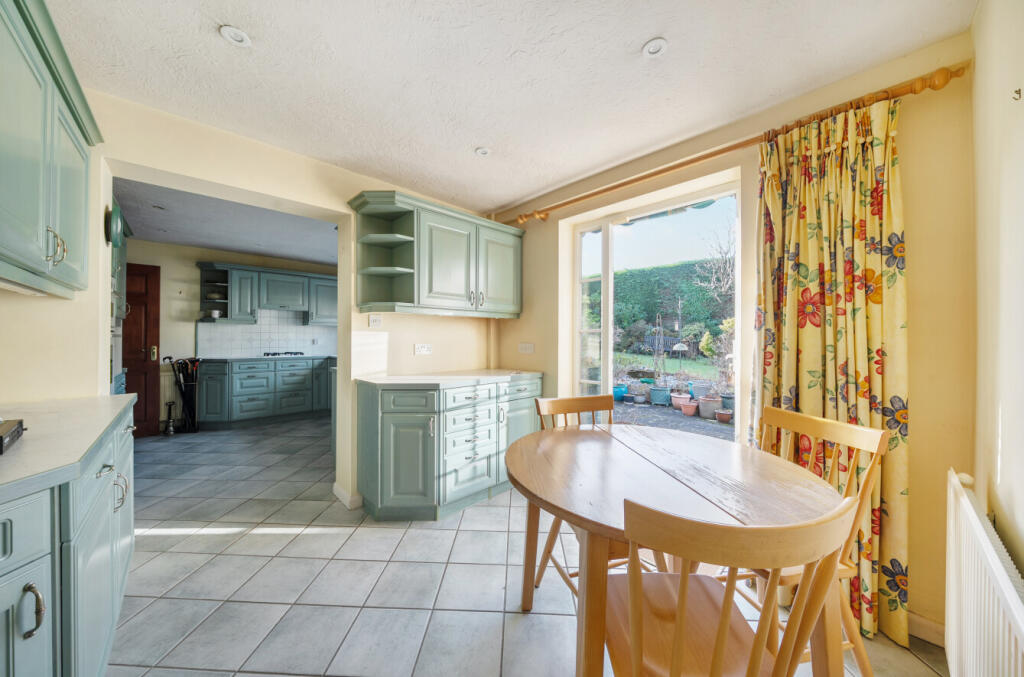 1393391-8-69453b1...