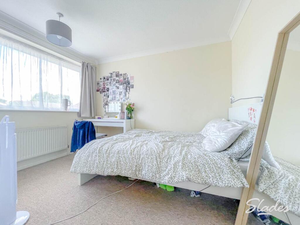 6 bronte master bed