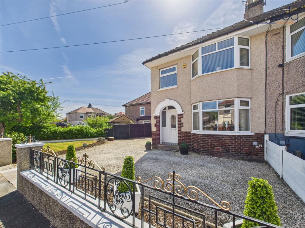 Welcome to Lymm Avenue