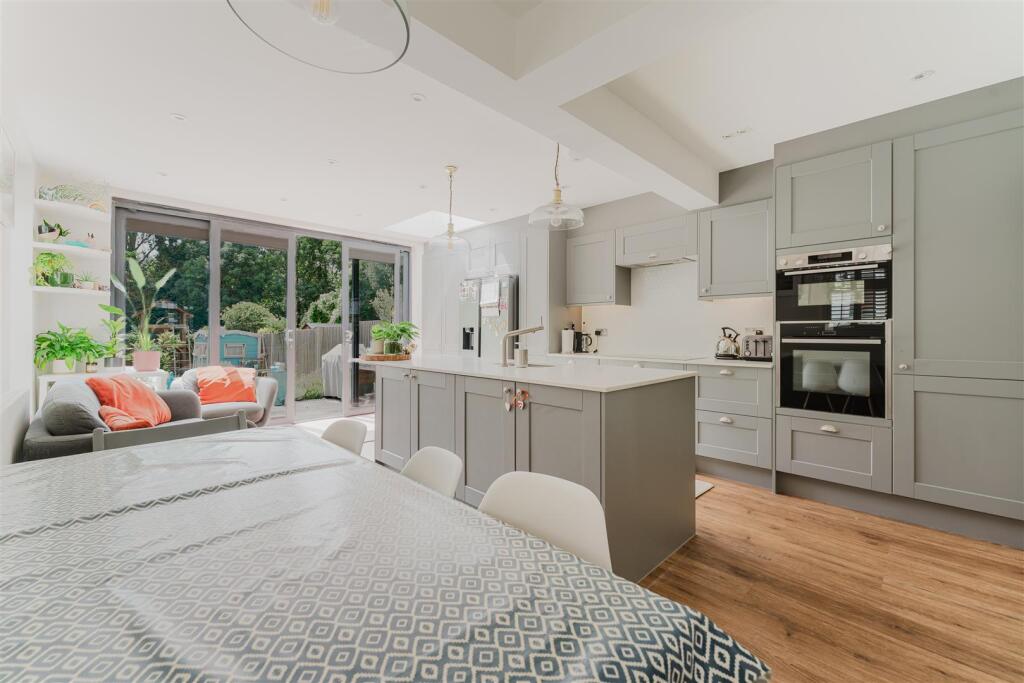 159 Studland kitch 2.jpg