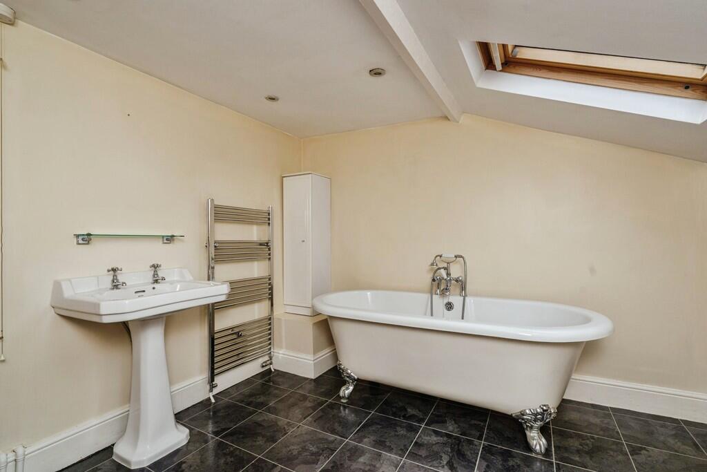 gu212qd-fa-dsc052...