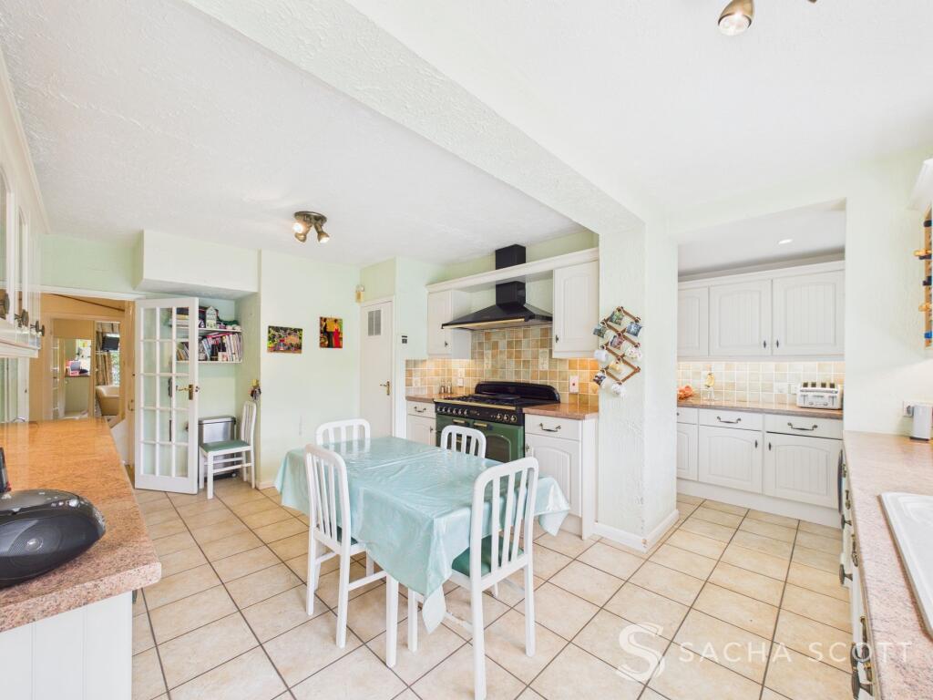 Kitchen / Breakfast Room