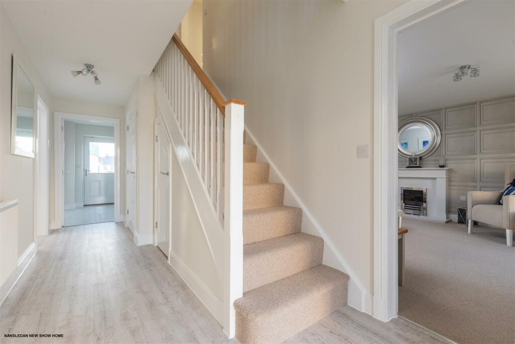 CG Fry show home