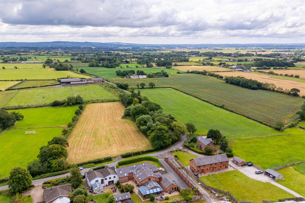 Aerial View - Surroundings