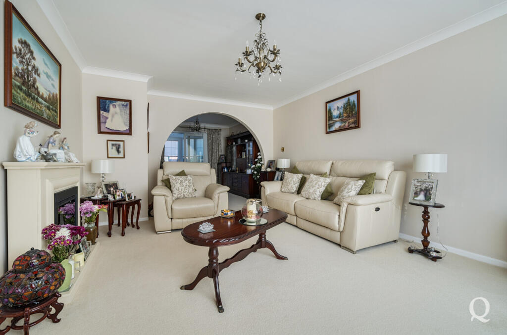 2ff9fead-83b4-4da...