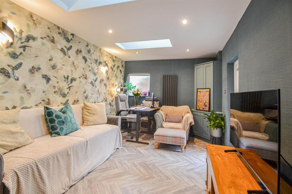 Family Room &amp; Study