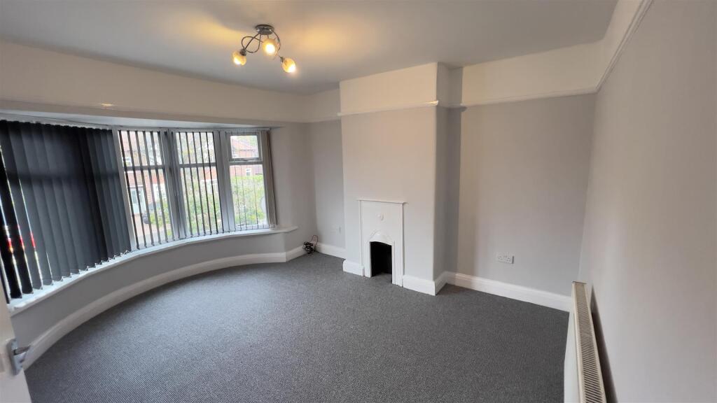 Bedroom One 001.jpeg