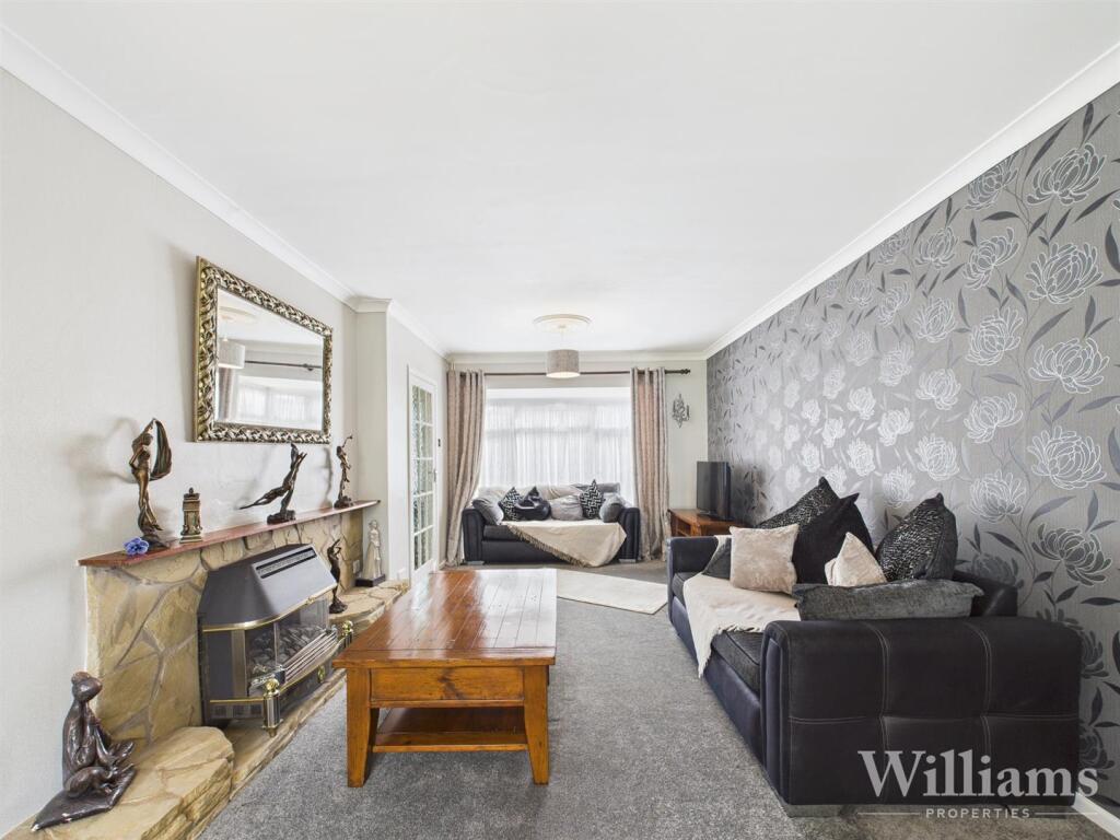 CAM04950G0-PR0125-STILL002 - Copy.jpg