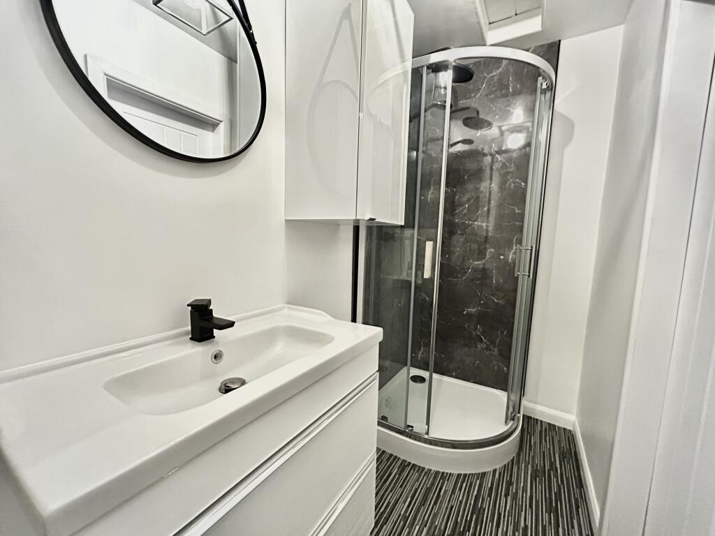 En-suite Bathroom