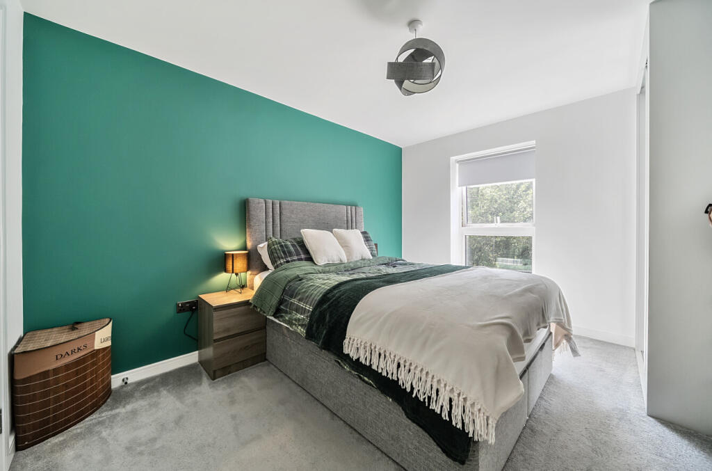 1320804-2-6867f68...