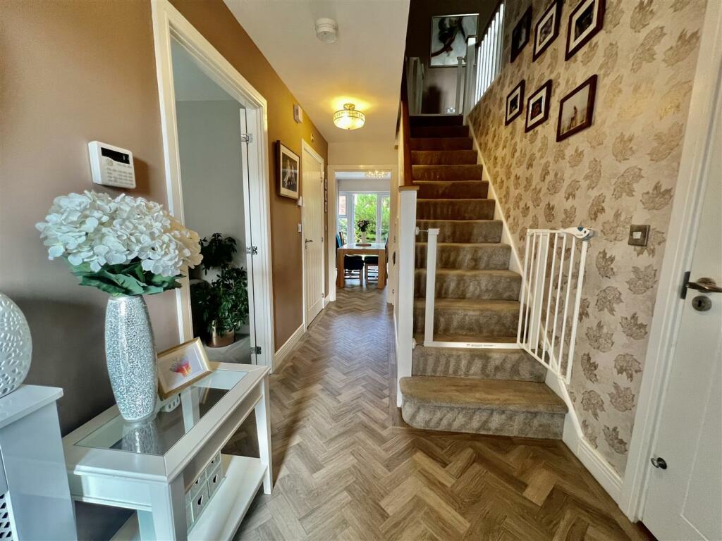 RECEPTION HALLWAY