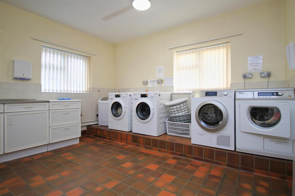 Laundry room.jpg