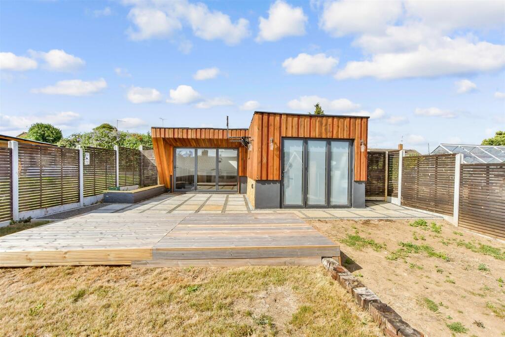 Workshop/Outbuildings