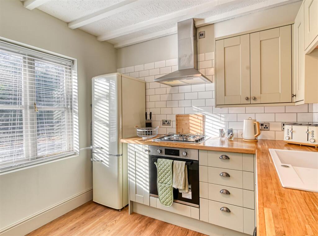 18 The Wharfage-7.jpg