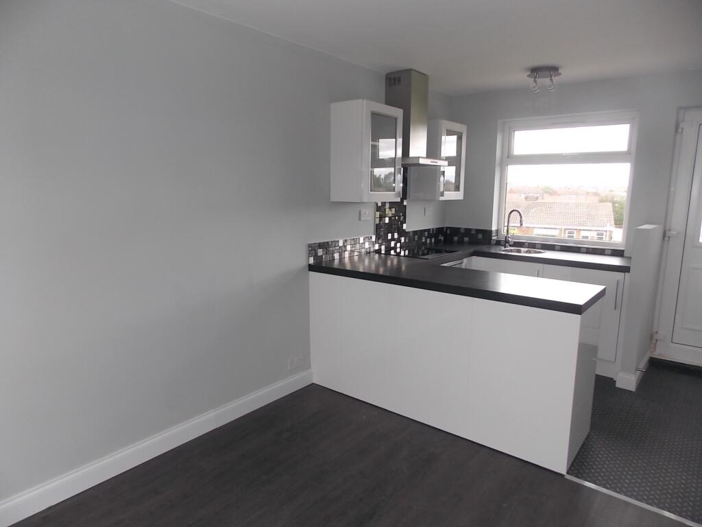 Lounge through to ki