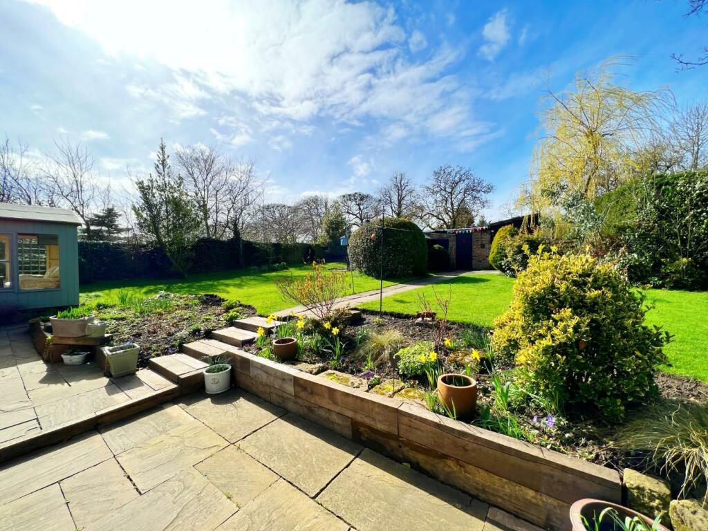 Garden pic 2.jpg