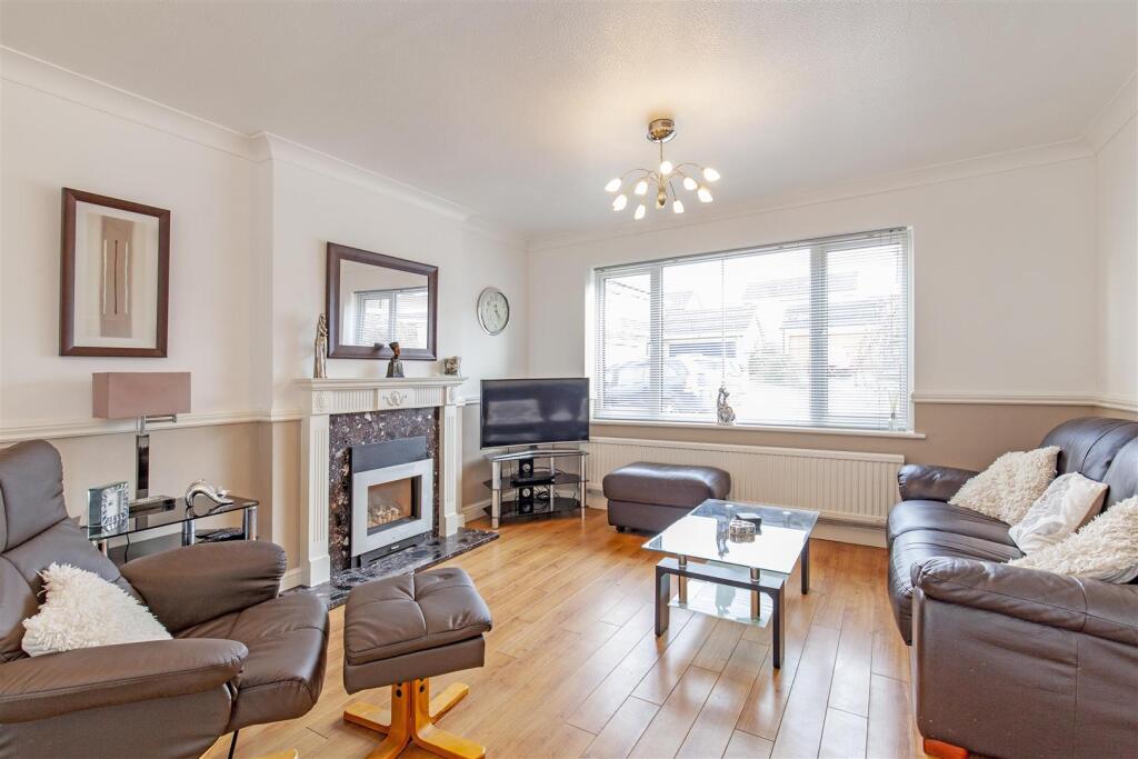 Reception Room-1.jpg