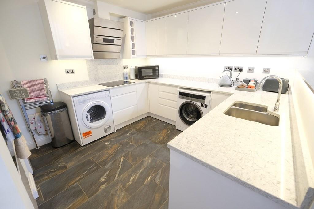 OPEN PLAN ROOM