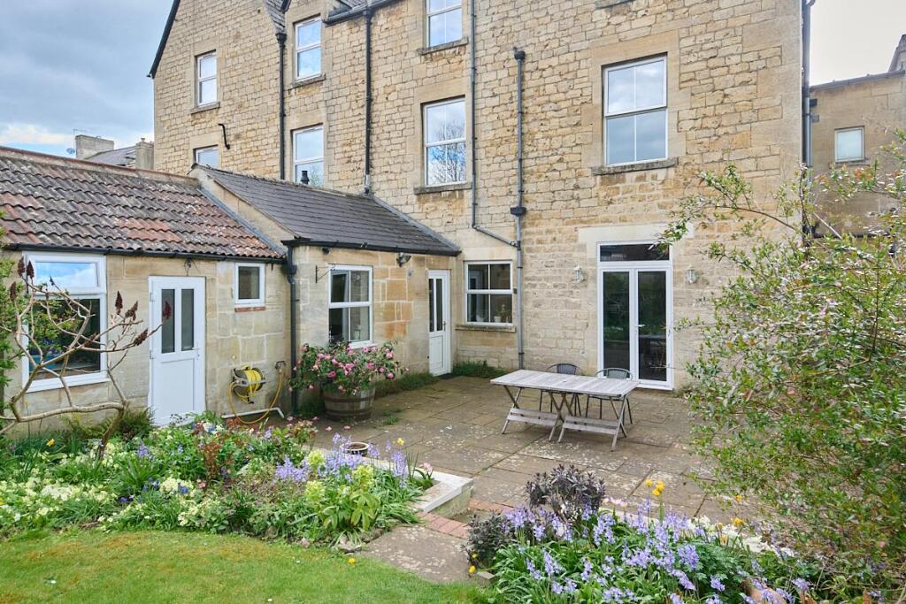 BA15 1EG EXTERIORS LO RES_ 16.jpg