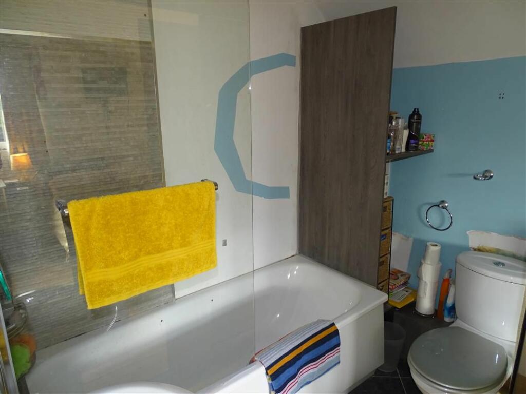 Bedroom 3 Ensuite