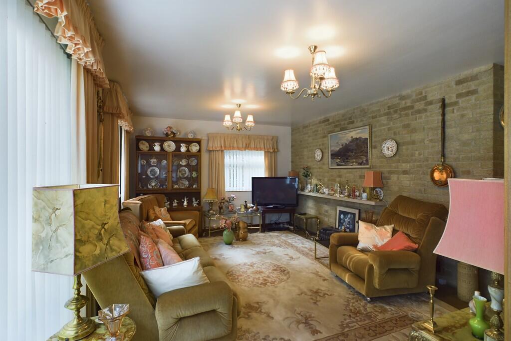 CAM01689G0-PR0447...