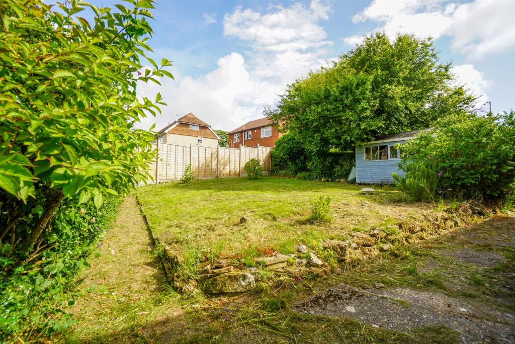 31 Upper Church Road (18).jpg