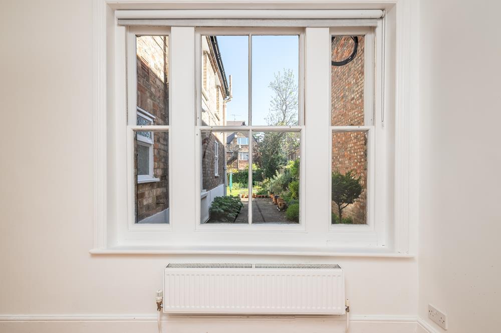 250417 - 41a Warwick Avenue, Bedford - 13