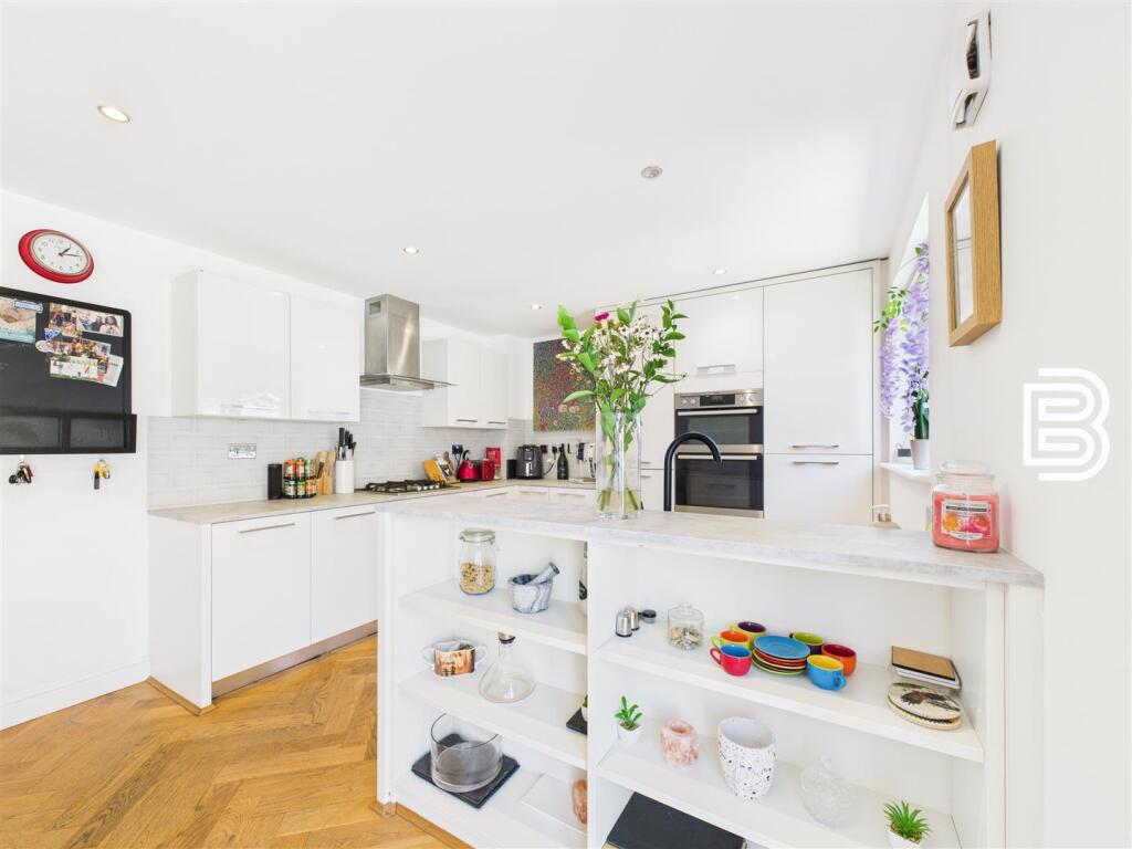 Kitchen Family Room (3).jpg