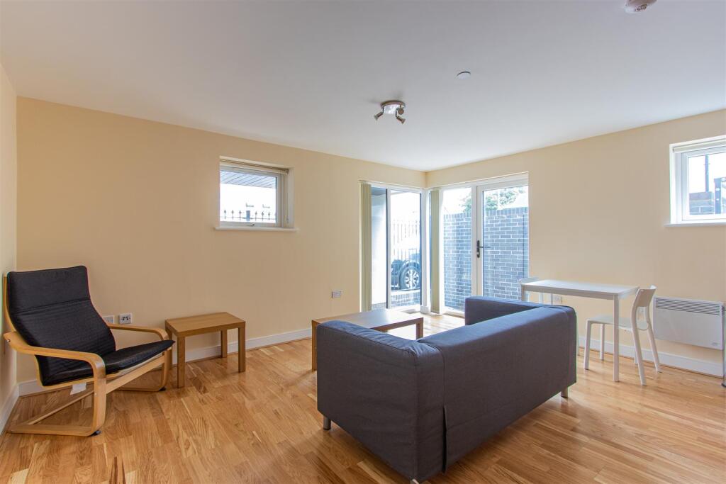 Churchill Villas 36-4.jpg