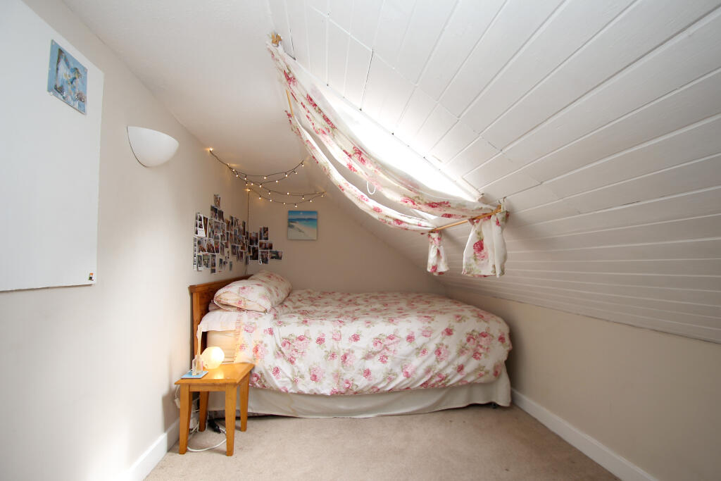 bed 5