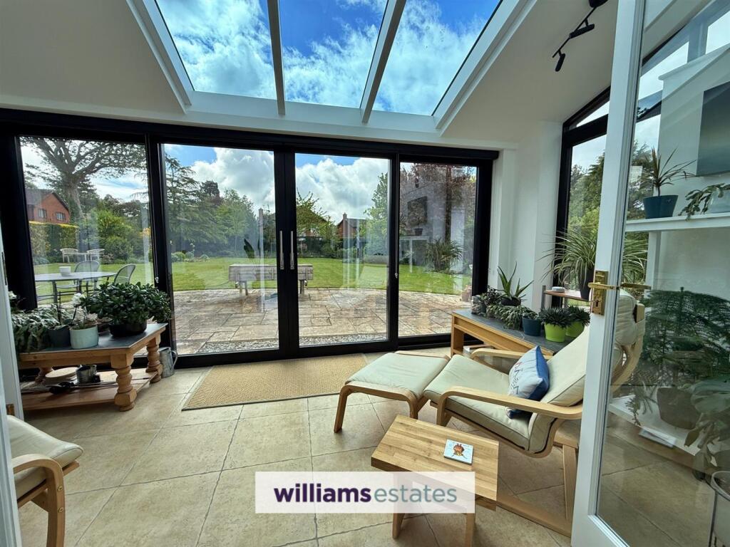 Garden room