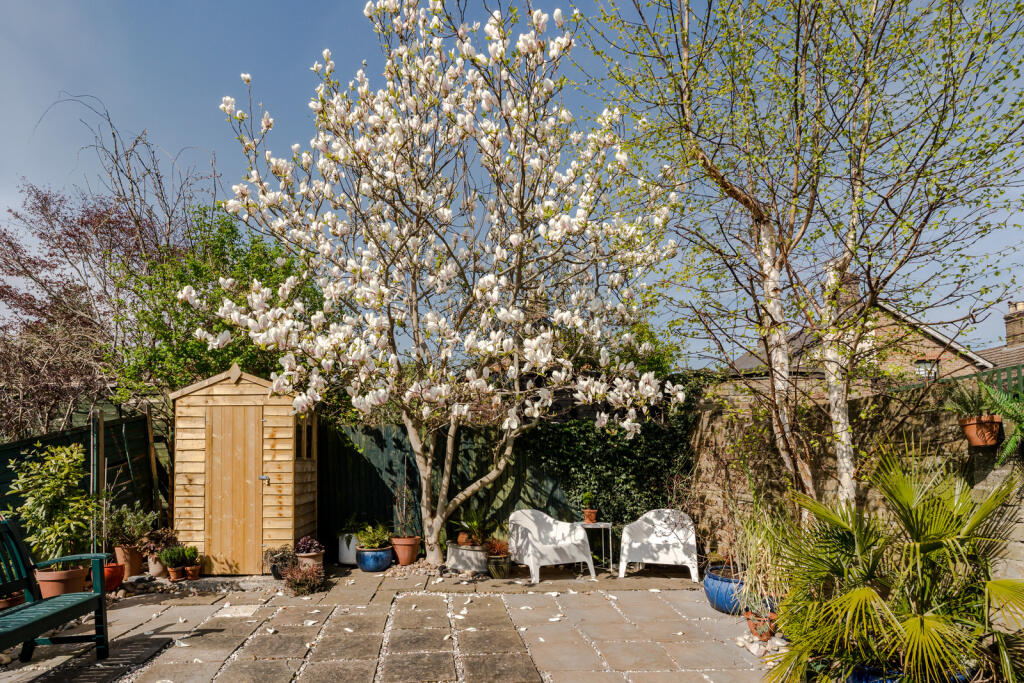 274487 - 65 Edward Road-37.jpg