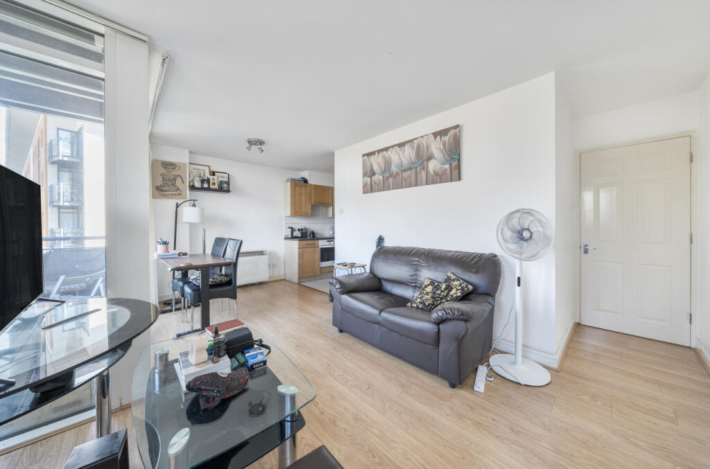 1353291-6-68c2c7b...