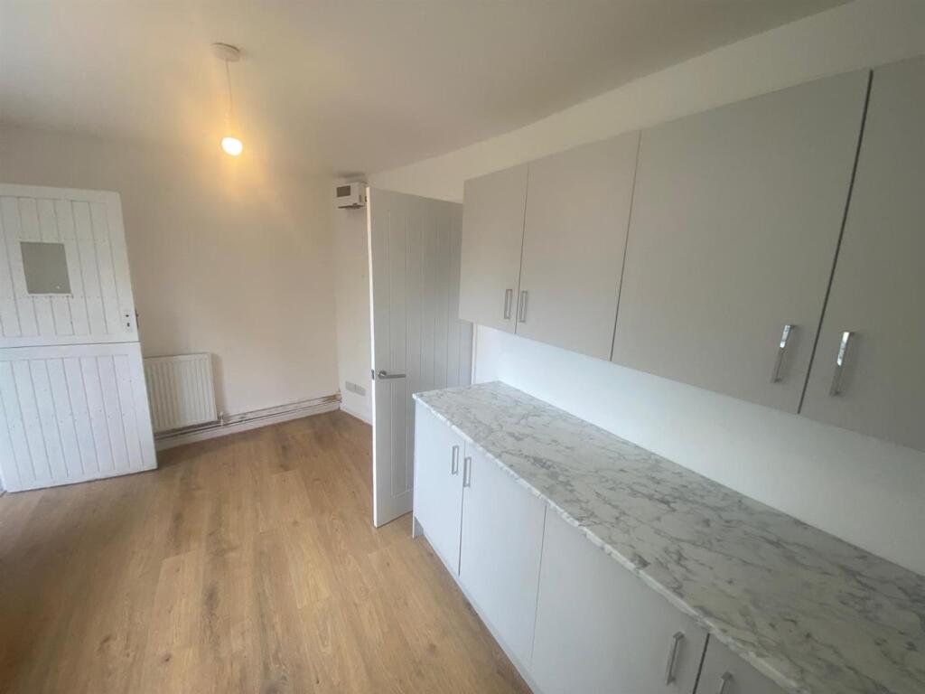 PHOTO-2025-08-27-10-14-01 3.jpg