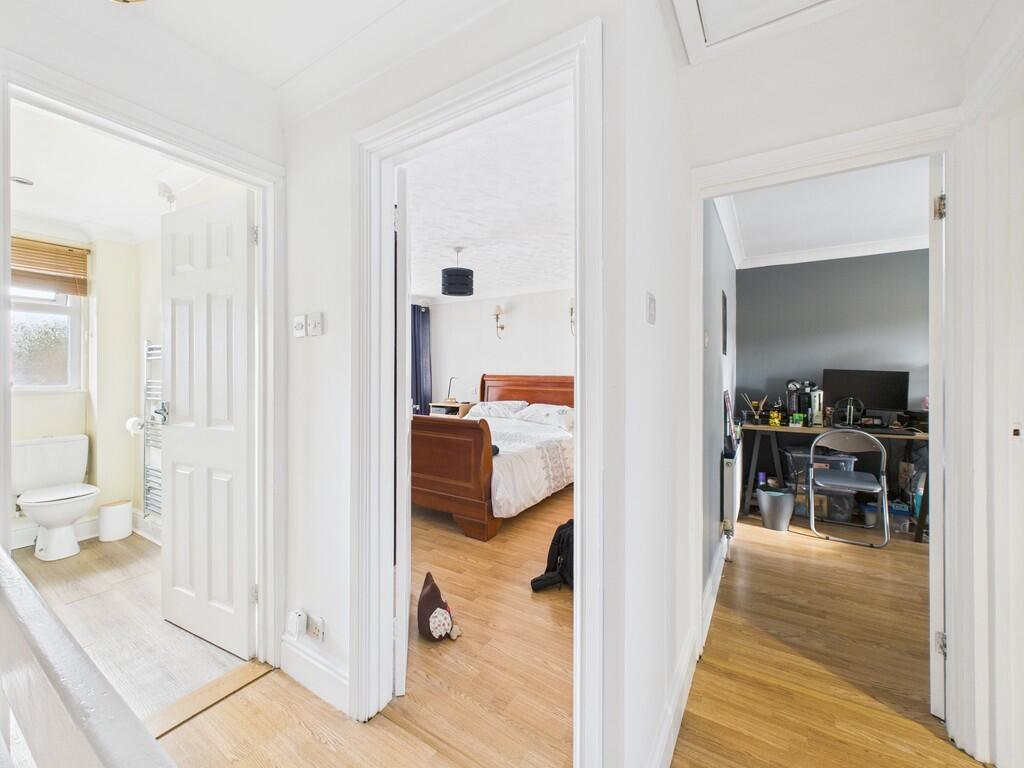 CAM05068G0-PR0056...