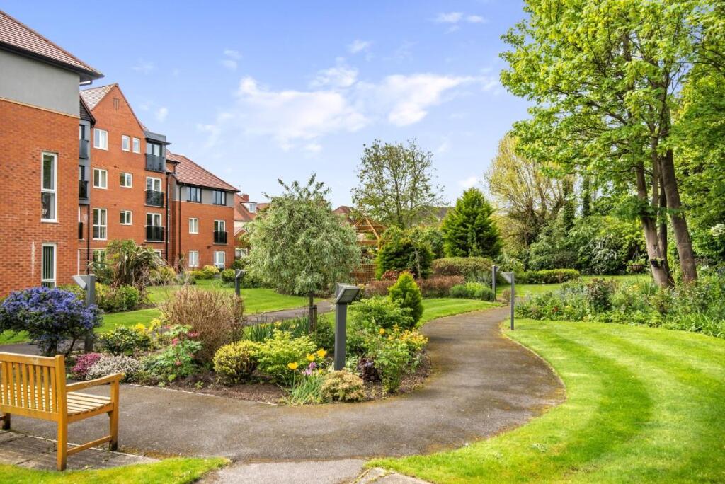 8551210-exterior07 (Medium).jpg