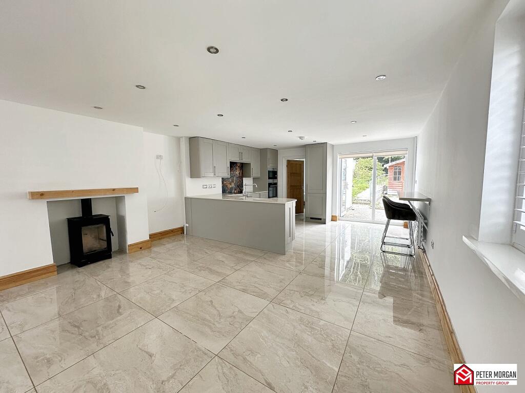 Open Plan Kitchen/ Living/ Dining Room