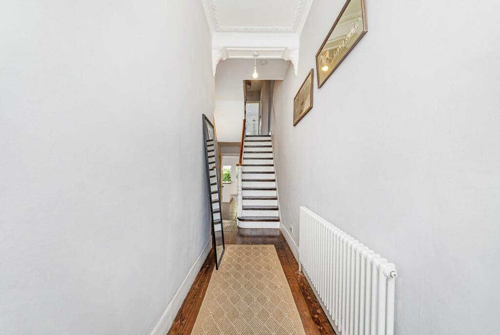Hallway.JPG