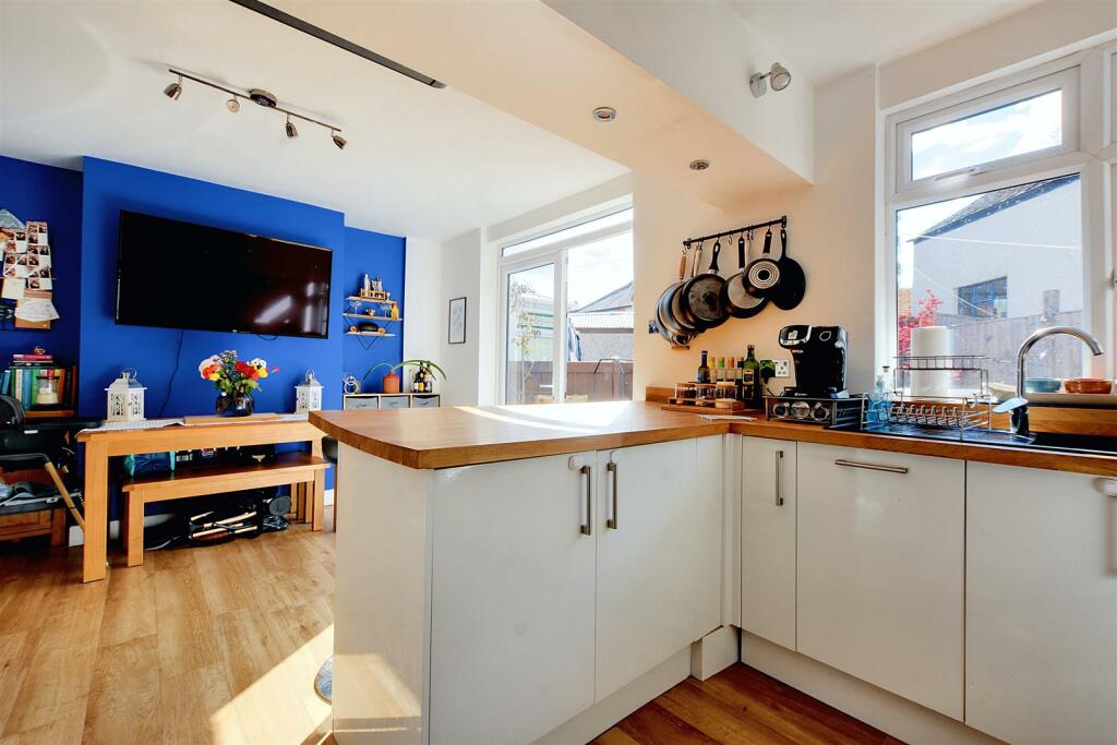 Kitchen Diner_3.jpeg
