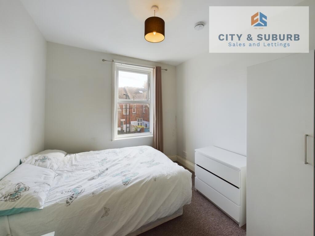 MT112 - Advert  (16)