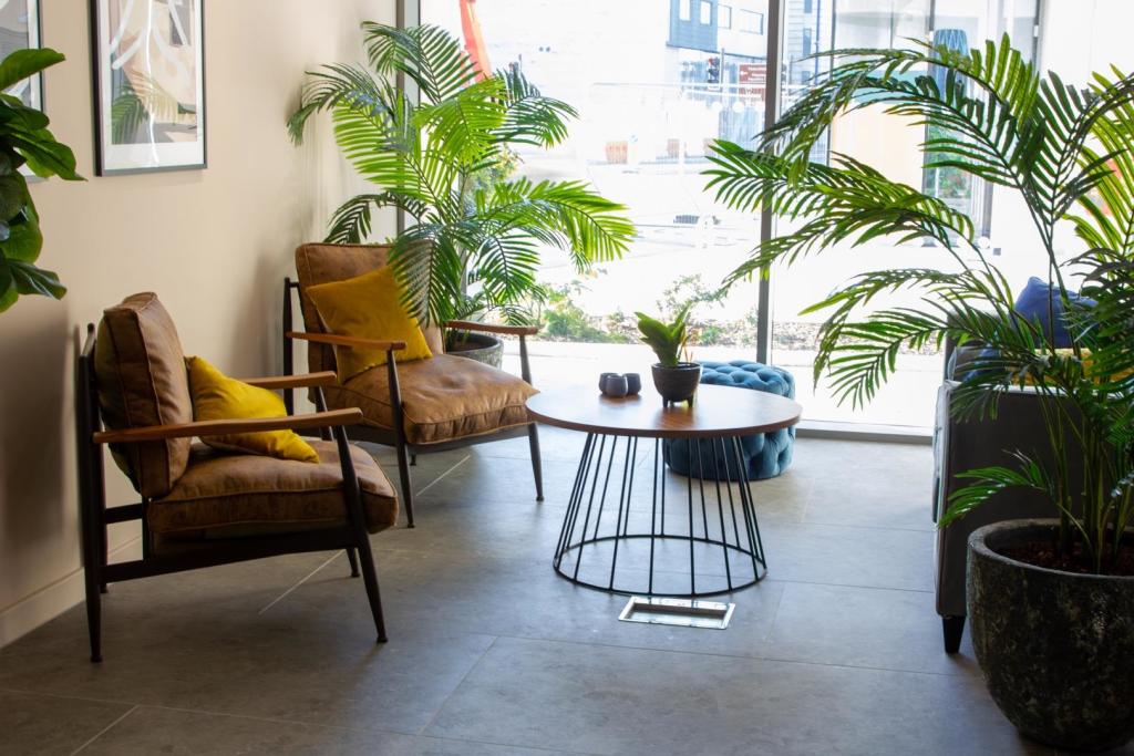 Broadside-14.jpg